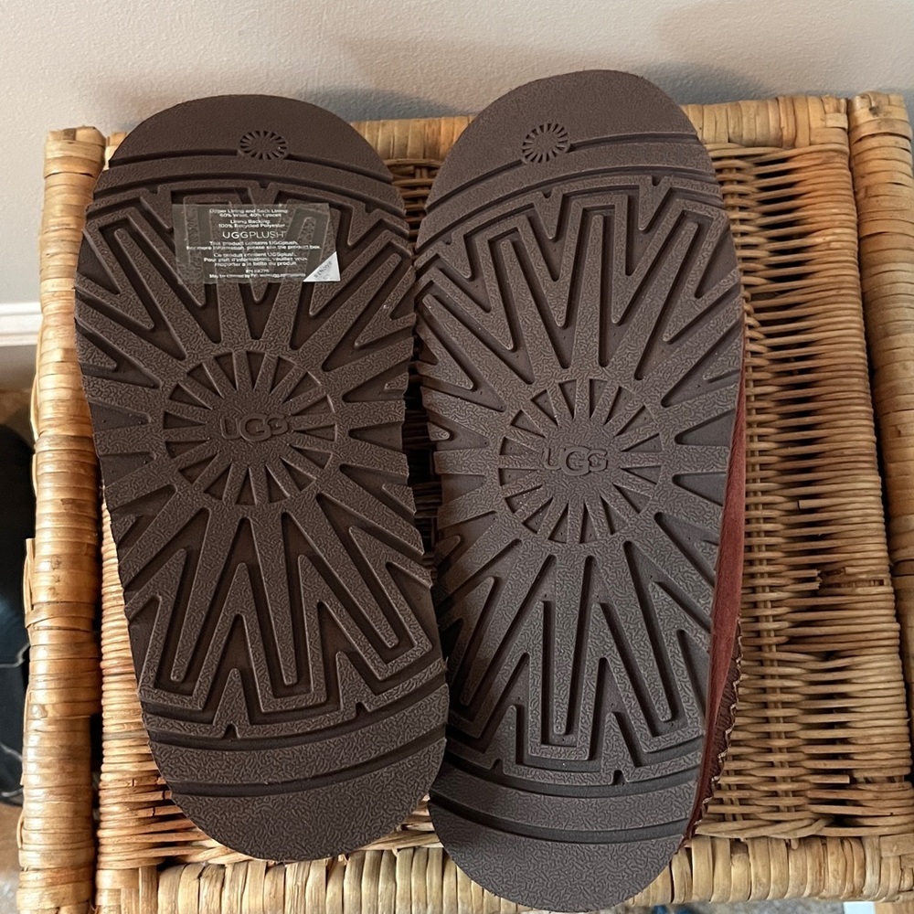 Ugg Tazz Slippers Size 8 NIB NWT - image 10